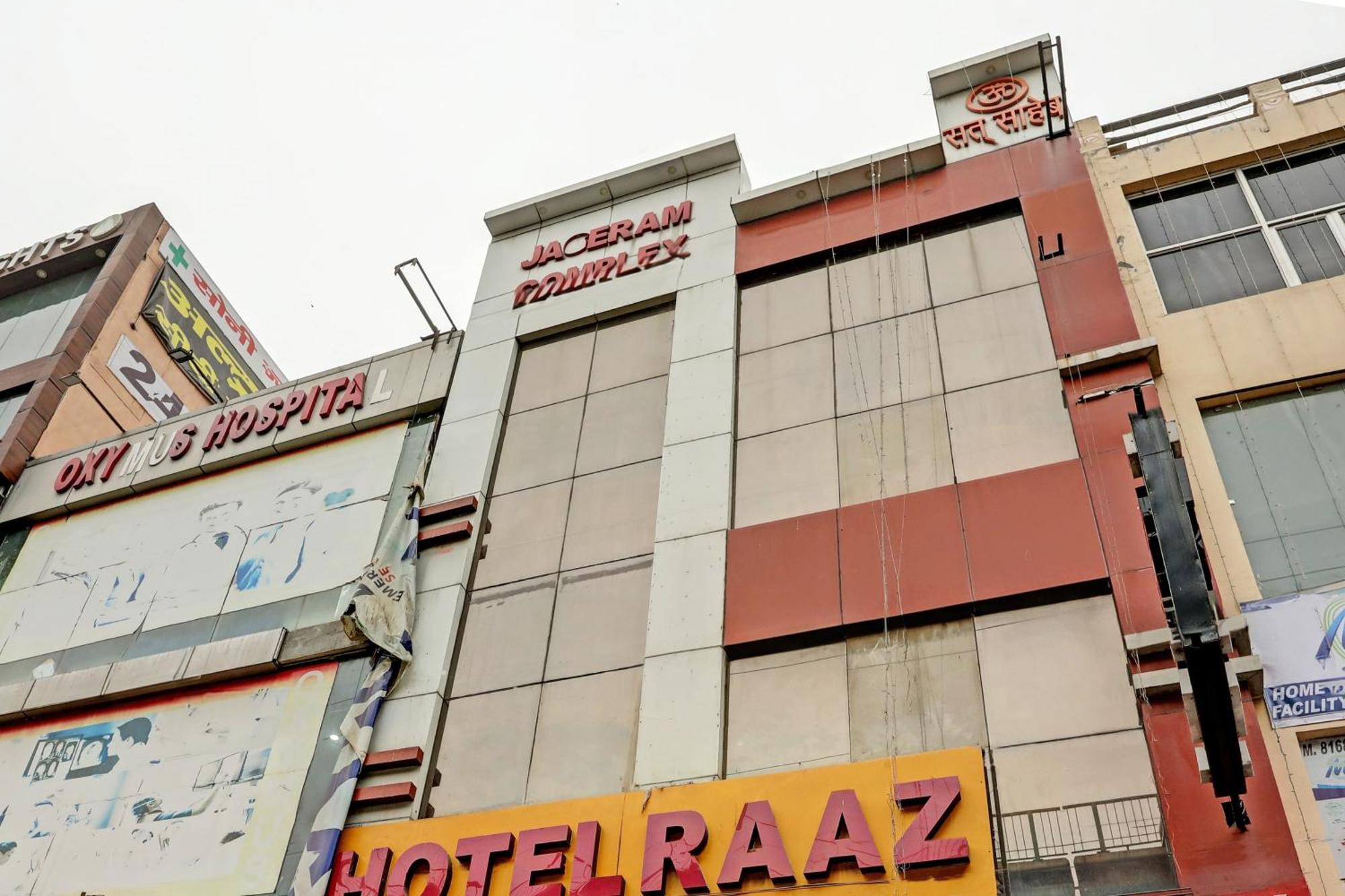 Hotel O Raaz Hotel Delhi  Exteriör bild